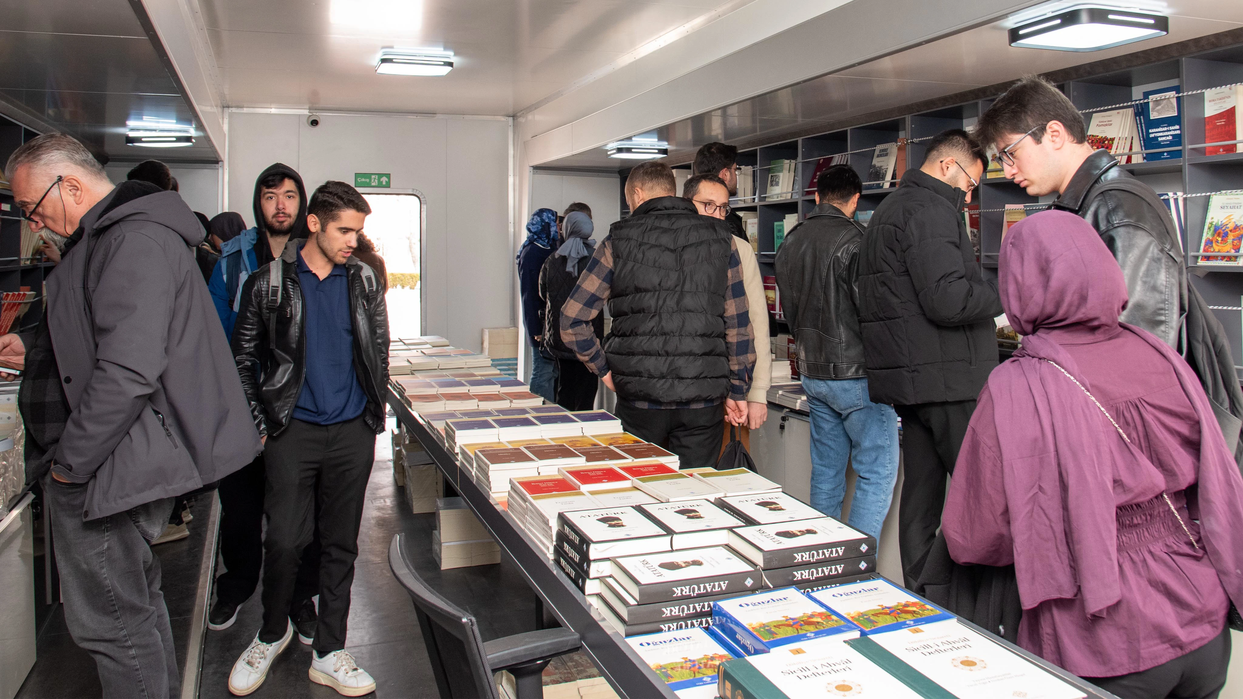 Türk Tarih Kurumu Mobil Kitap Mağazası, Selçuk Üniversitesinde